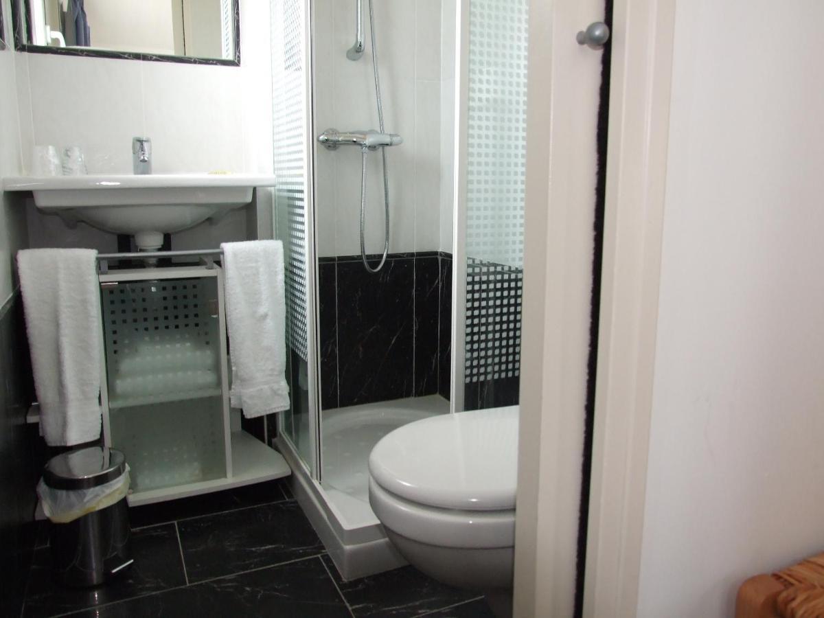 Hotel L’Émeraude Les Portes-en-Re Extérieur photo