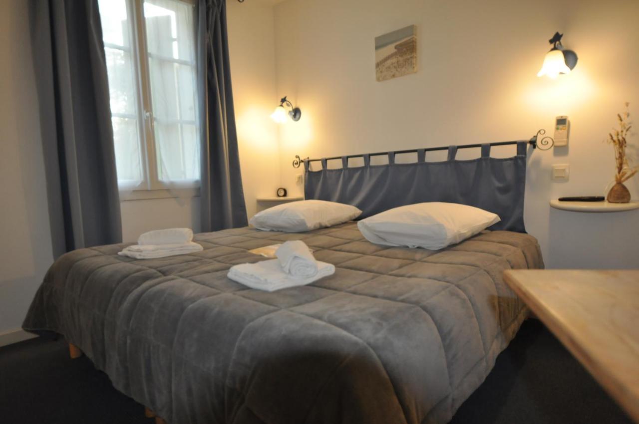 Hotel L’Émeraude Les Portes-en-Re Extérieur photo